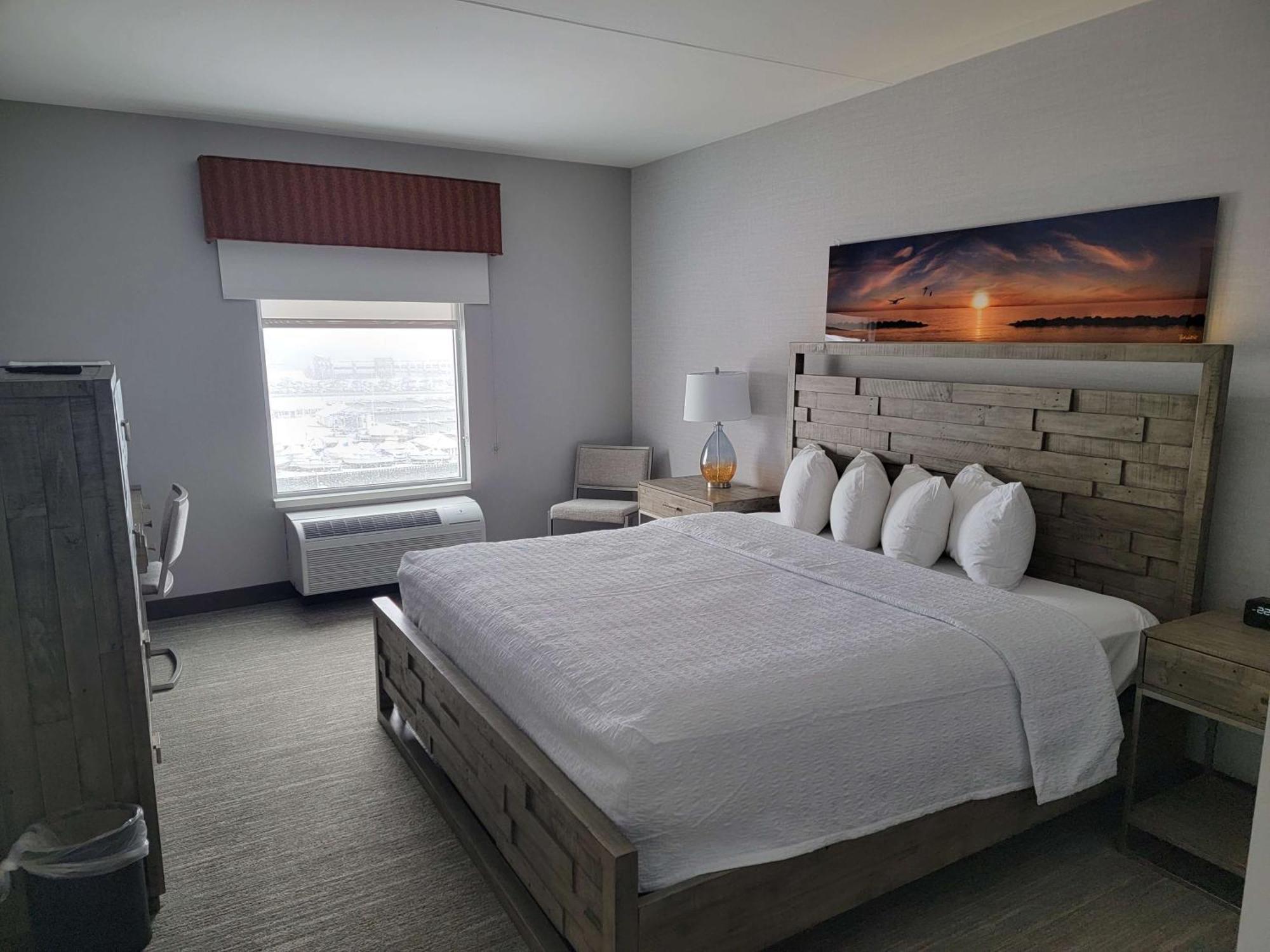 Hampton Inn & Suites Erie Bayfront מראה חיצוני תמונה
