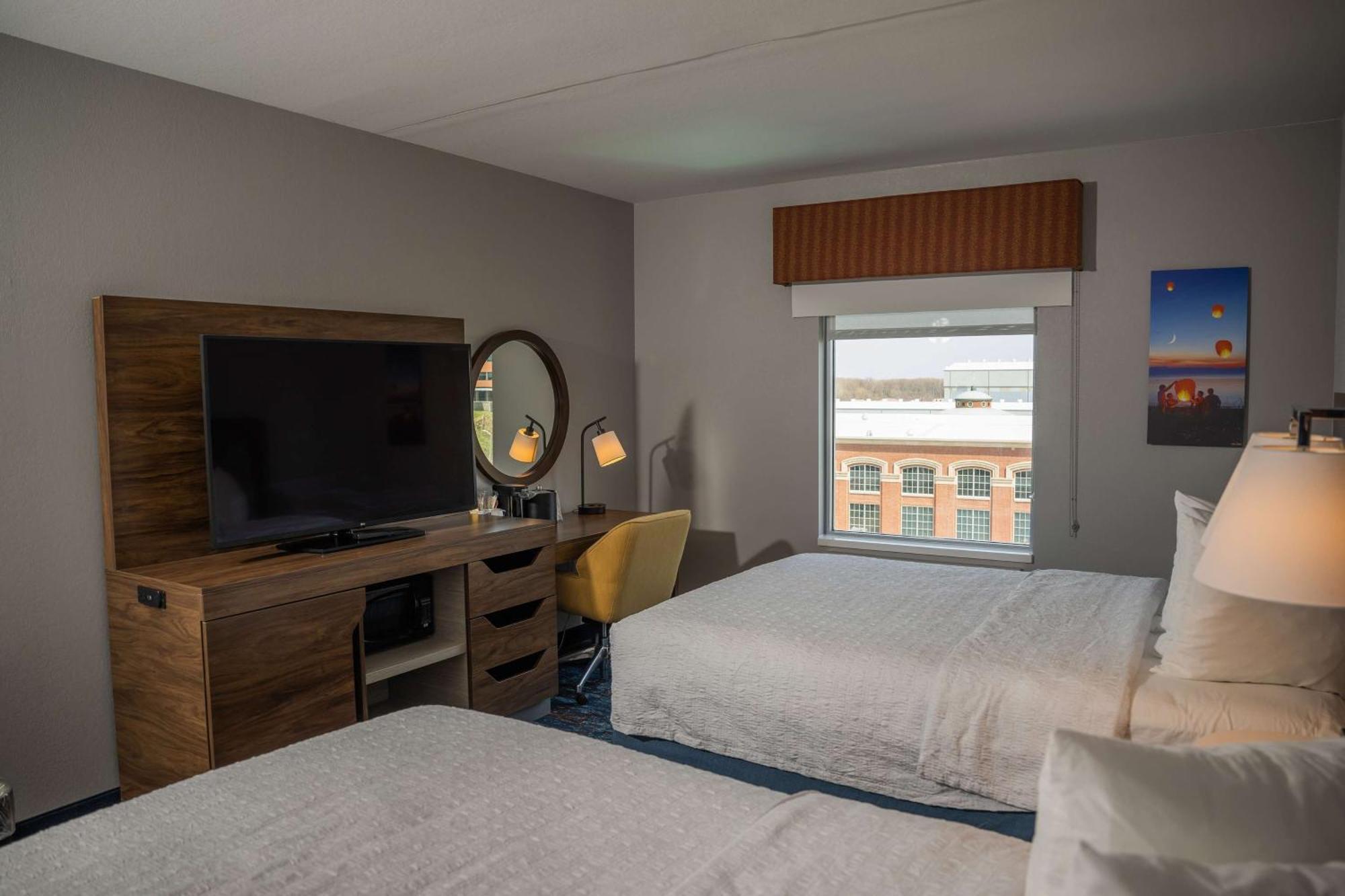 Hampton Inn & Suites Erie Bayfront מראה חיצוני תמונה