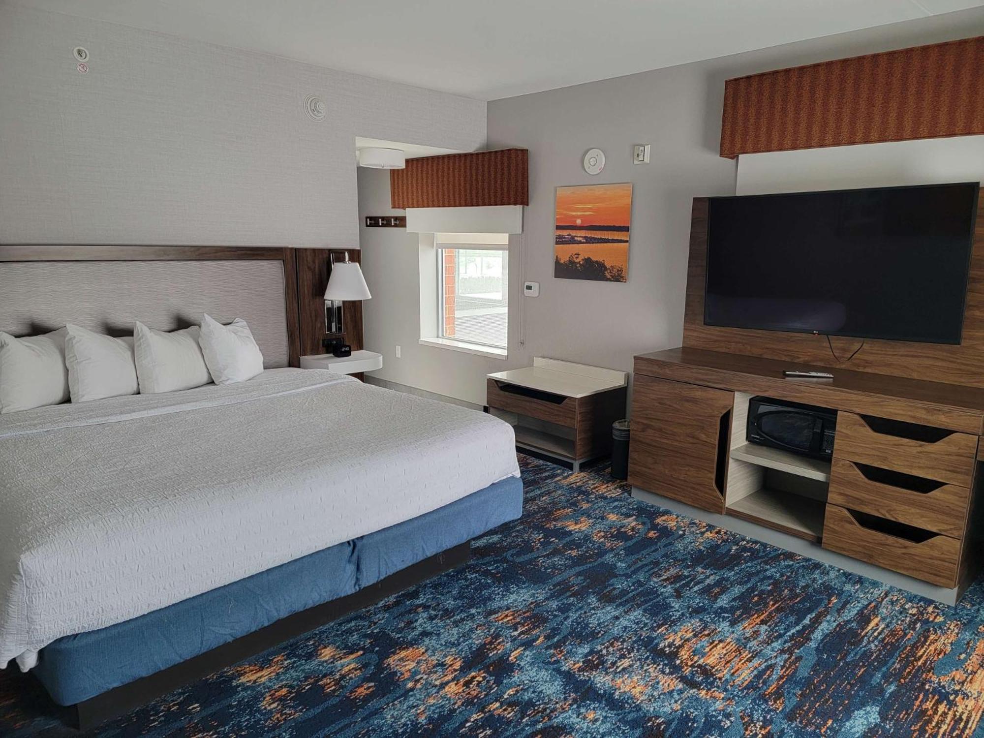 Hampton Inn & Suites Erie Bayfront מראה חיצוני תמונה