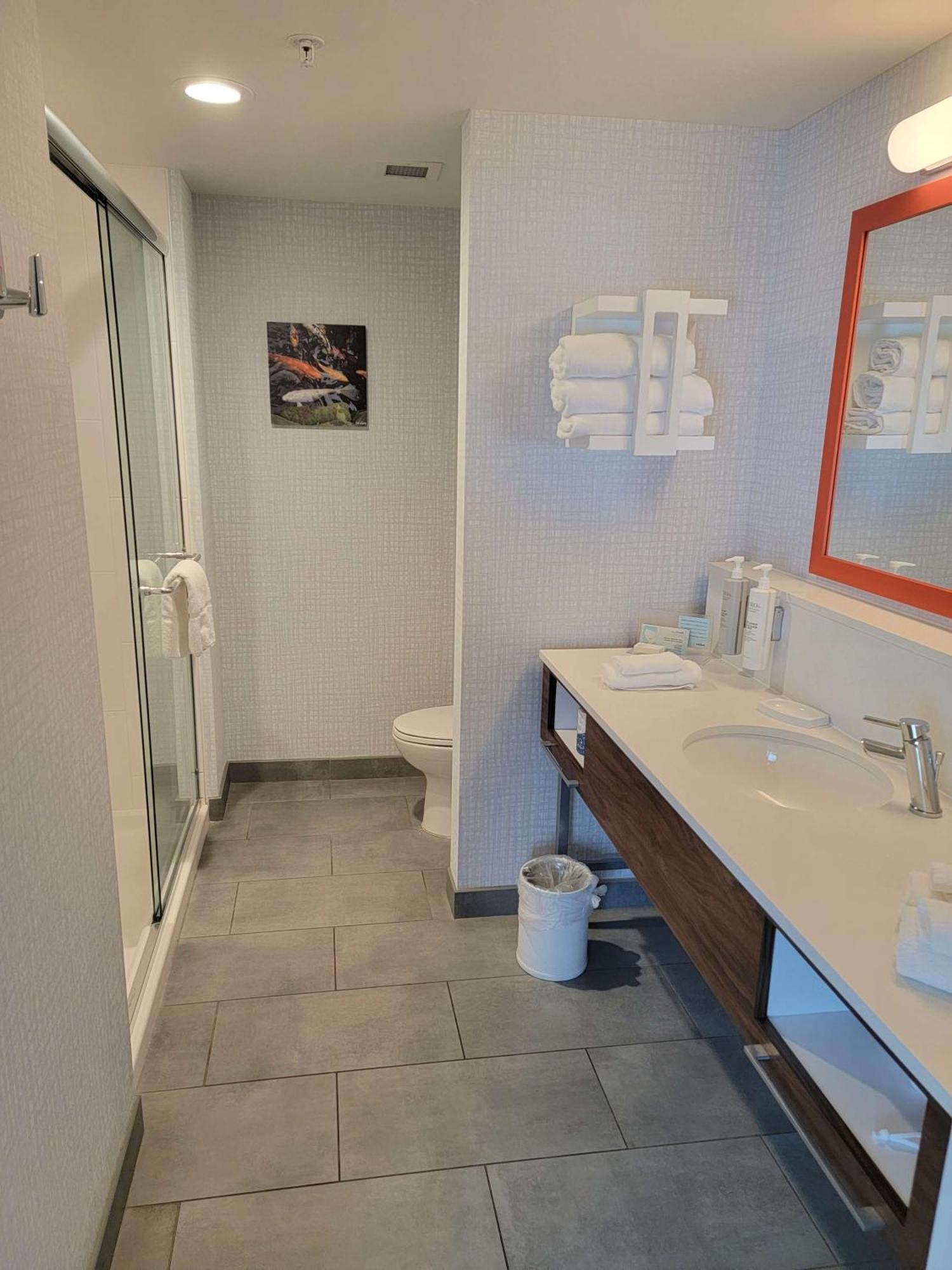 Hampton Inn & Suites Erie Bayfront מראה חיצוני תמונה