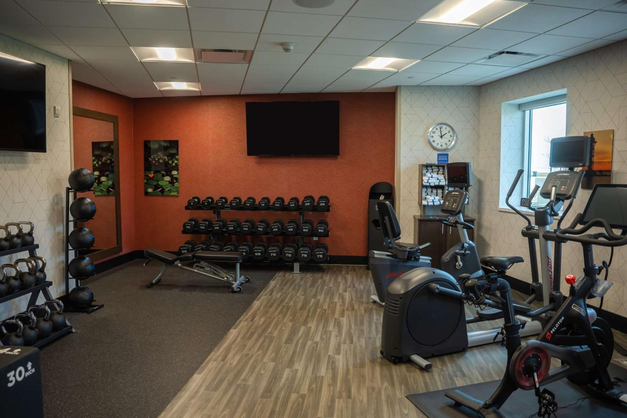 Hampton Inn & Suites Erie Bayfront מראה חיצוני תמונה
